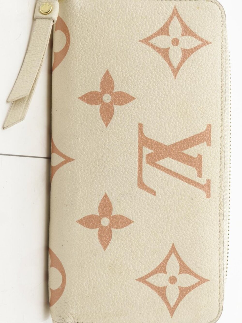 LV Wallet